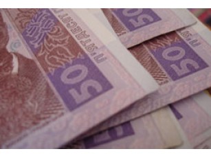 «АвтоПаркСервіс» віддасть своїм працівникам 49 тисяч гривень