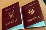 Картотеку  паспортного столу заливає вода з підвалу 