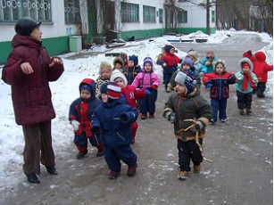 Тисяча дітей стоять в черзі до дитсадків