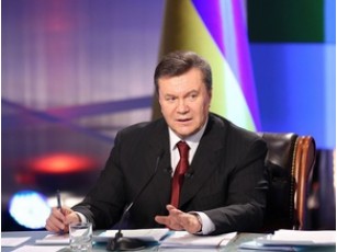 Янукович доручив розібратися по кожному випадку ДТП за участю \
