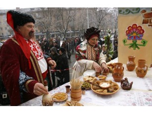 Православні з понеділка відзначають Масляну