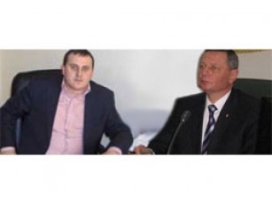 Політики «воюють». А діти то не винні?!