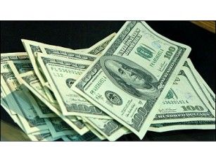 У лютому українці купили в банків готівки на $2,6 млрд