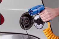 Європа готова відмовитись від бензинових моторів