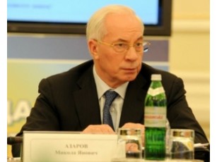 Азаров: В України цукру залишилося на чотири місяці