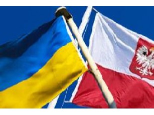 Польща обіцяє спростити візовий режим з Україною