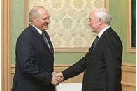 Україна запропонувала Білорусі свою допомогу у боротьбі з фінансовою кризою.