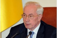 Азаров більше не боїться дефолту