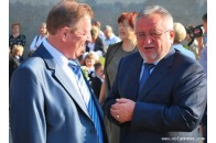 Чиновники на першому дзвонику