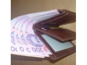 На 32 підприємствах Луцька робітникам нараховують зарплату, яка менша за мінімальну
