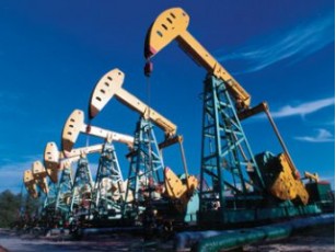 Нафта знову подешевшала, експерти очікують подальшого падіння цін на неї