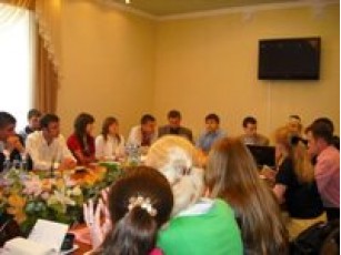 У Луцьку відбулось громадське обговорення практики фінансування програм та заходів для молоді