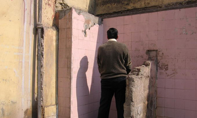 Общественный туалет в индии на улице фото
