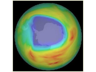 Вчені виявили нову озонову діру над Арктикою