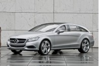 Mercedes випустив на дорогу універсальний CLS