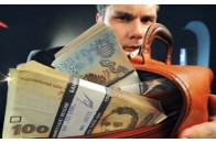 Колекторам заборонять вибивати борги з українців