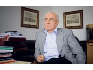 Азаров виділив кошти на цифрове телебачення