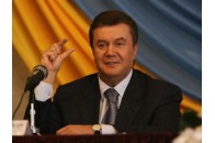 Янукович пообіцяв у 2012 році зростання стипендій та економіки