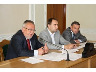 Волинська влада хвалиться виконанням і перевиконанням бюджетів