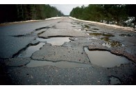 На ремонт усіх тернопільських доріг потрібно 10 років і 300 мільйонів гривень!