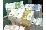 Українці знову почали скуповувати валюту
