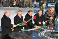 У Луцьку відбулось покладання квітів до пам’ятника загиблим афганцям