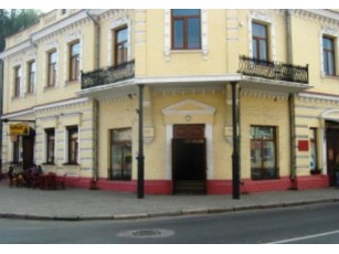 У Ковелі замість Культурно-просвітницького центру відродять аптеку