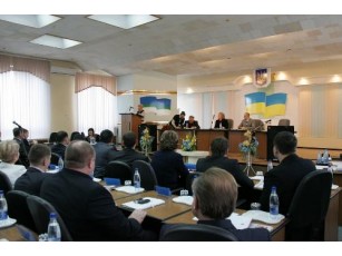 На сесії Рівне ради прийняли Бюджет „розтягування недокраденого”