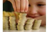 У 2012 році в Україні збільшиться допомога при народженні дитини