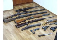 Боротьба із «нелегальною» зброєю та вибухівкою триває