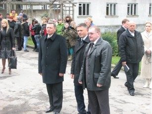 Романюк розповів, як потрібно працювати з газонокосилками