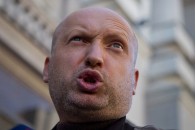 Турчинов обіцяє поділити місця в мажоритарці за місяць