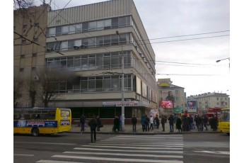 ЦУМ реконструюють і добудують