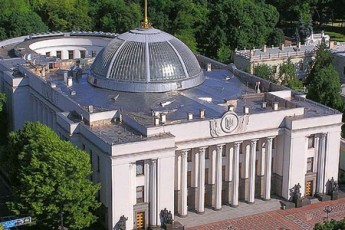 Опозиція націлилась на 150 мандатів у мажоритарних округах