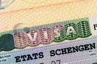 Польща обіцяє давати українцям візи безкоштовно