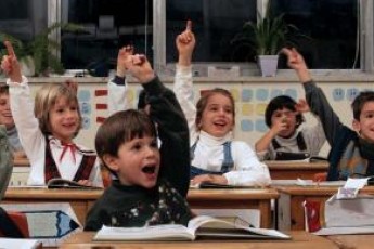 Маленькі лучани завтра ще не йдуть до школи