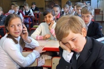 Завтра луцькі школярі підуть на навчання