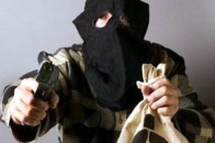 На Волині впіймали рівненського зловмисника, який за одну ніч пограбував два магазини та аптеку