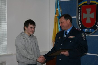 17-річний хлопець впіймав квартирного злодія