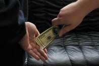 На Рівненщині на хабарі затримали викладача ВНЗ