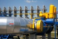 Азаров вже знайшов заміну російському газу в українській трубі