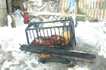 На Рівненщині під час пожежі дідусь врятував життя трьох малолітніх онуків