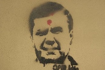 Януковича промоніторять і виставлять на асмаблею