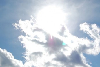 У неділю в Україну прийде майже літо