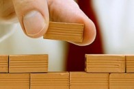 Чергове подорожчаня імпортних товарів