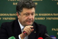 Порошенко просить звільнити політв'язнів