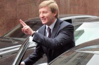 Ахметов заробив на хворих українцях 550 мільйонів гривень