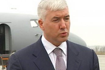 Візит на Рівненщину для міністра оборони мало не став останнім. Повертаючись до Києва, він долетів тільки до Житомирщини…