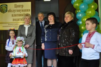 На Волині відкрито перший центр сервісного обслуговування платників податків