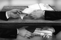 Податківці шукатимуть потенційних корупціонерів за анонімками та відгуками у мас-медіа